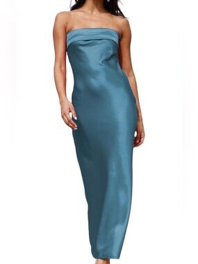 Satin Silk Backless Tube Maxi Dress – Elegant Strapless Gown Dark Blue 💙